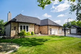 40W022 Tanner Rd, North Aurora, IL 60542 - Photo 1