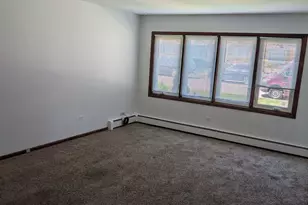 2411 N 77th Ct, Elmwood Park, IL 60707 - Photo 6