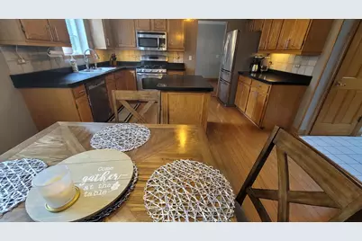 3885 Thornberry Way, Lake in the Hills, IL 60156 - Photo 20