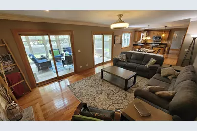 3885 Thornberry Way, Lake in the Hills, IL 60156 - Photo 38