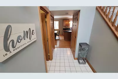 3885 Thornberry Way, Lake in the Hills, IL 60156 - Photo 10