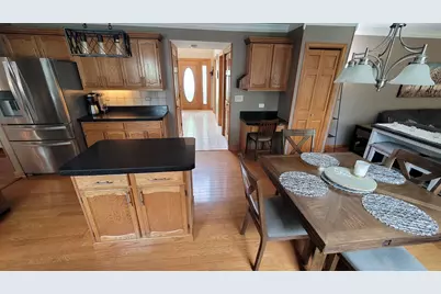 3885 Thornberry Way, Lake in the Hills, IL 60156 - Photo 22