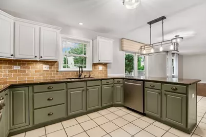 625 Coneflower Court, Romeoville, IL 60446 - Photo 8