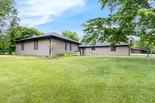 11N025 Burlington Rd, Hampshire, IL 60140 - Photo 1