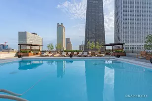 777 N Michigan Ave, Chicago, IL 60611 - Photo 32