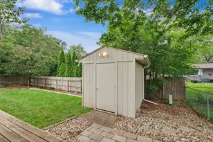 2312 Blackthorn Dr, Champaign, IL 61821 - Photo 30