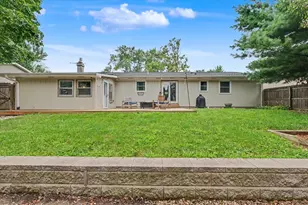 2312 Blackthorn Dr, Champaign, IL 61821 - Photo 32