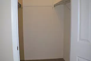317 Woodbury Ct, Schaumburg, IL 60193 - Photo 12
