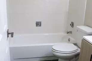 317 Woodbury Ct, Schaumburg, IL 60193 - Photo 10