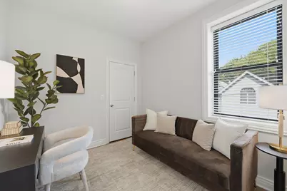 2312 W McLean Avenue #2S, Chicago, IL 60647 - Photo 16