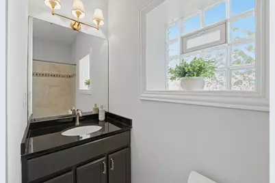 2312 W McLean Avenue #2S, Chicago, IL 60647 - Photo 18