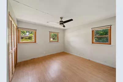 5706 Leitch Avenue, Countryside, IL 60525 - Photo 14