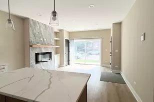 4934 S Champlain Ave, Chicago, IL 60615 - Photo 2