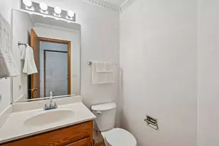 1309 Newport St, Mundelein, IL 60060 - Photo 10