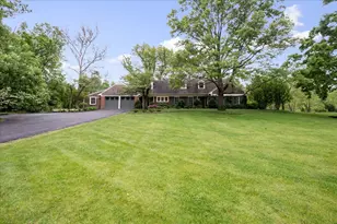 2080 Norfork Rd, Northfield, IL 60093 - Photo 2