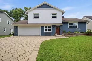 549 Arthur Dr, Cary, IL 60013 - Photo 1