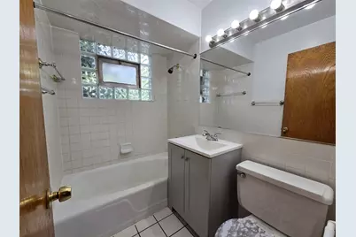 6801 13th Street #2E, Berwyn, IL 60402 - Photo 8