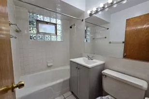 6801 13th St, Berwyn, IL 60402 - Photo 8