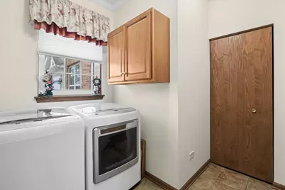 2058 Carillon Drive #0, Grayslake, IL 60030 - Photo 16