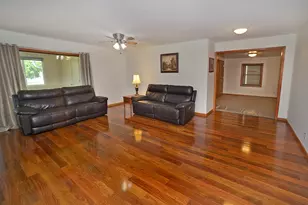 704 Fort St, Ottawa, IL 61350 - Photo 4