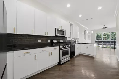 2623 W Belmont Avenue #1, Chicago, IL 60618 - Photo 4