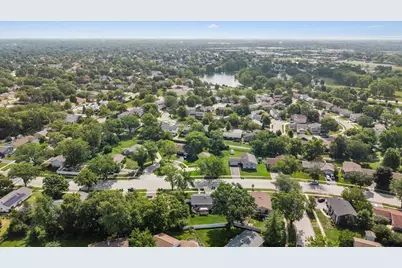6916 Williams Drive, Woodridge, IL 60517 - Photo 6