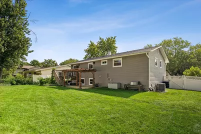 6916 Williams Drive, Woodridge, IL 60517 - Photo 24