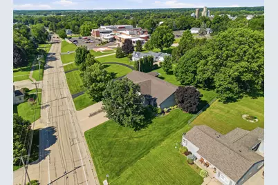 311 N Jackson Street #B, Morrison, IL 61270 - Photo 8