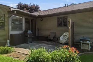 311 N Jackson St, Morrison, IL 61270 - Photo 6