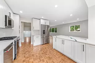 3239 Stillwell Ct, Woodridge, IL 60517 - Photo 6