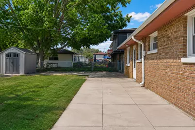 17044 Burnham Avenue, Lansing, IL 60438 - Photo 18