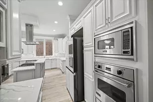 7381 S Madison St, Burr Ridge, IL 60527 - Photo 18