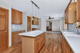 2039 Bernadette Ln, Yorkville, IL 60560 - Photo 14