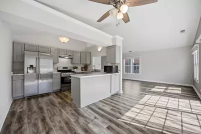 [Address not provided], Elk Grove Village, IL 60007 - Photo 6