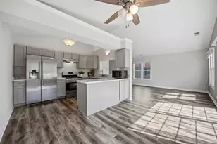 [Address not provided], Elk Grove Village, IL 60007 - Photo 6