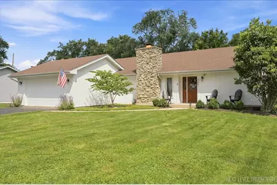 381 Orion Road, Batavia, IL 60510 - Photo 2