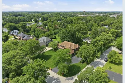 8100 Lake Ridge Drive, Burr Ridge, IL 60527 - Photo 42