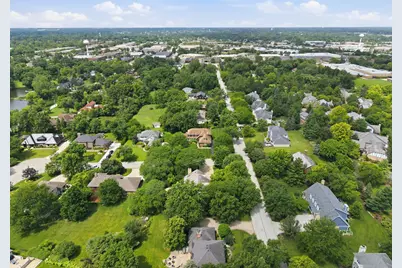 8100 Lake Ridge Drive, Burr Ridge, IL 60527 - Photo 44