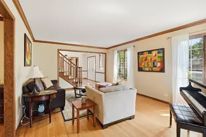 8100 Lake Ridge Drive, Burr Ridge, IL 60527 - Photo 8