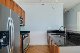 170 W Polk St, Chicago, IL 60605 - Photo 10