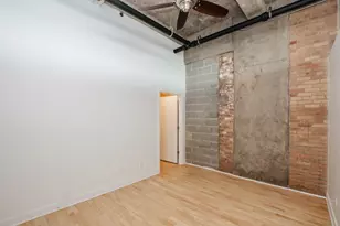320 E 21st St, Chicago, IL 60616 - Photo 14