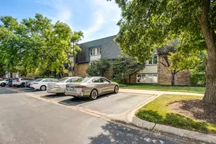 2113 Ammer Ridge Ct, Glenview, IL 60025 - Photo 1
