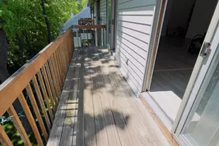 607 Buckskin Ln, Carpentersville, IL 60110 - Photo 8