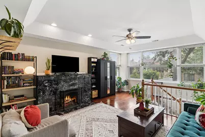 4410 N Sacramento Avenue #1E, Chicago, IL 60625 - Photo 2