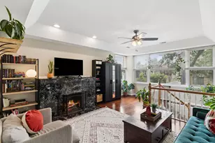 4410 N Sacramento Ave, Chicago, IL 60625 - Photo 2