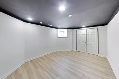8301 S Maryland Avenue, Chicago, IL 60619 - Photo 26