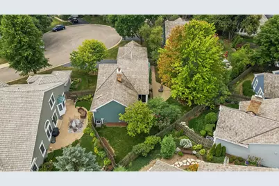464 Park Barrington Drive, Barrington, IL 60010 - Photo 2