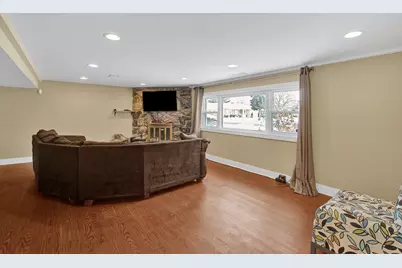 935 E 169th Street, South Holland, IL 60473 - Photo 30