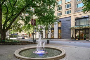 800 N Michigan Ave, Chicago, IL 60611 - Photo 2