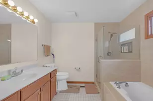 265 Biscayne St, Bloomingdale, IL 60108 - Photo 16